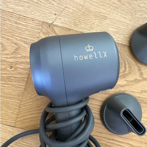 HowellX - Professional Smart Hairdryer - Picture 2 of 5